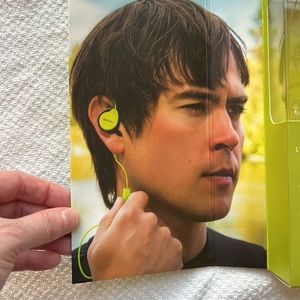 Versa-fit by Dubs Labs 🧪 wireless 🛜 Bluetooth on-ear 👂 headphones 🎧 .